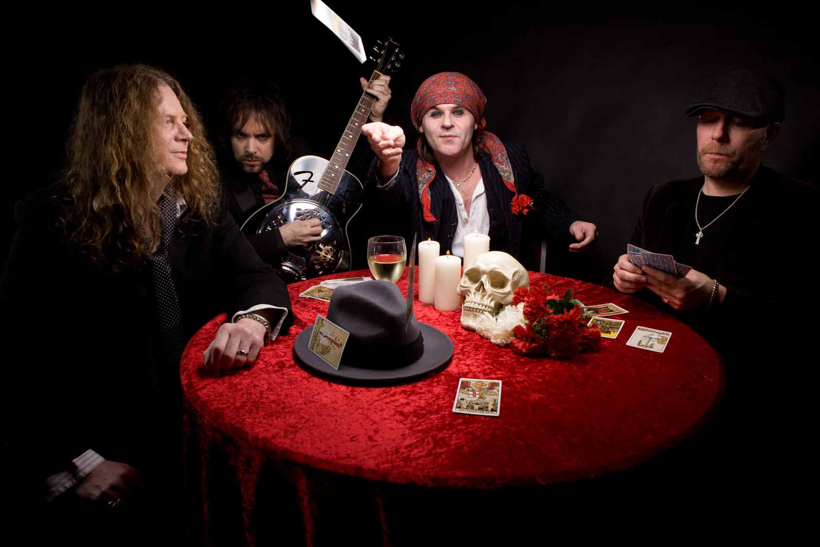 Sorteo de una entrada doble para el concierto de The Quireboys el 12 de Abril en la Casa de Cultura de Burlada