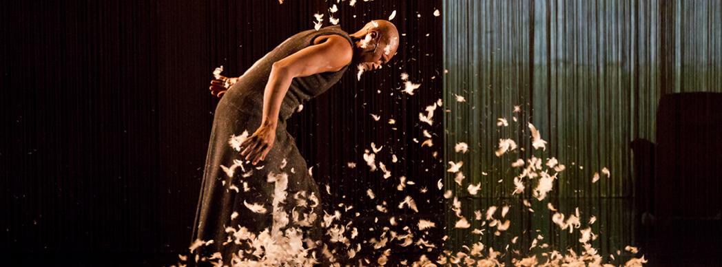 Danza contemporánea africana: "A un endroit du debut"
