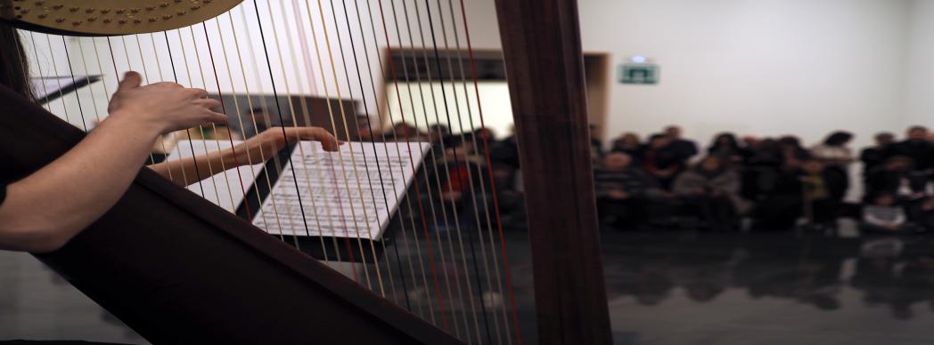 ¡Aplazado! "Arpa contemporánea. Un encuentro performativo", con Alicia Griffiths