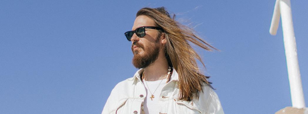 Carlos Sadness en concierto en Pamplona con la gira 'Tropical Jesús'