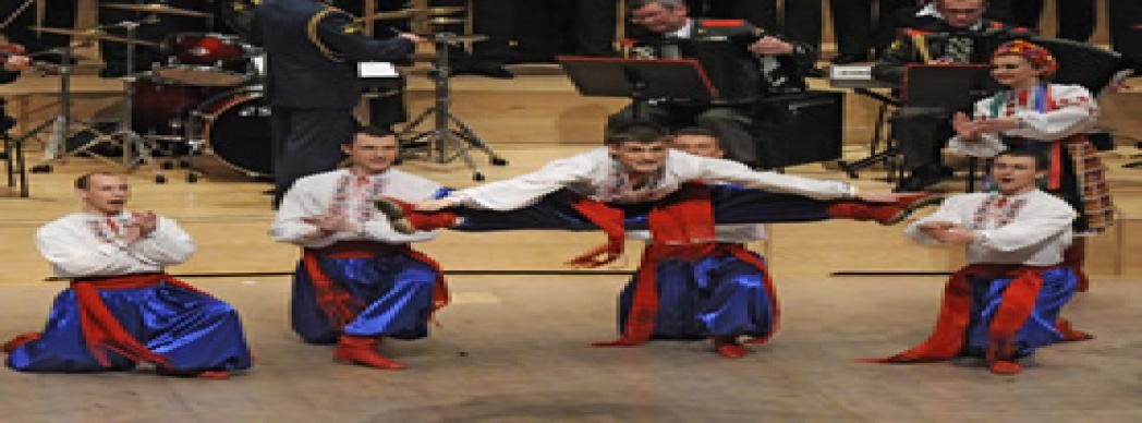 Música y danzas populares rusas con el Ejército Ruso de San Petersburgo