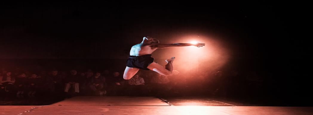Danza contemporánea: "De Profundis, Salmo 130"