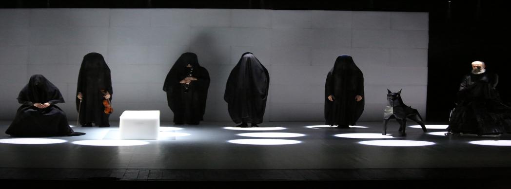 Teatro y danza: "Esto no es la casa de Bernarda Alba"