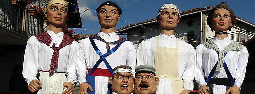 Exposición de Gigantes y Cabezudos en Condestable