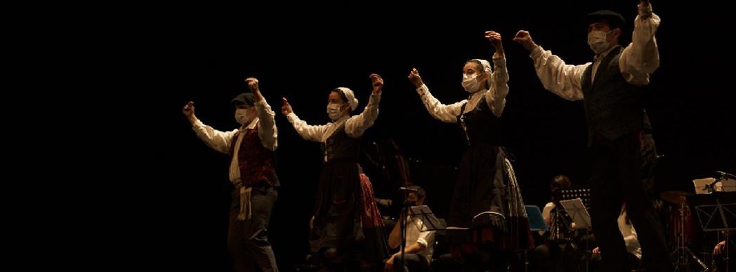 Espectáculo de teatro, música y danzas vascas: "Gernika"