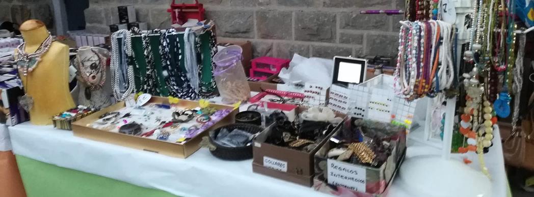 Mercadillo solidario en Burlada