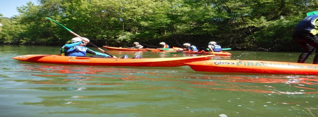 Curso de iniciación al kayak para niños y niñas