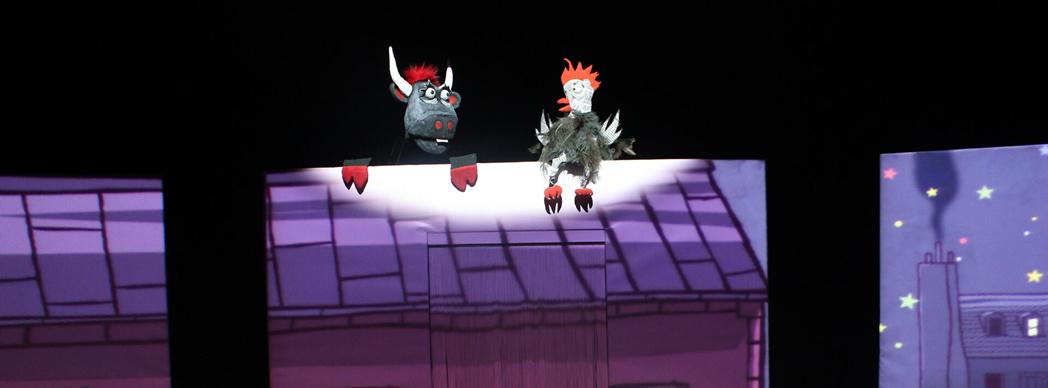 Teatro familiar en euskera: "Oilar bat dago zure teilatuan"