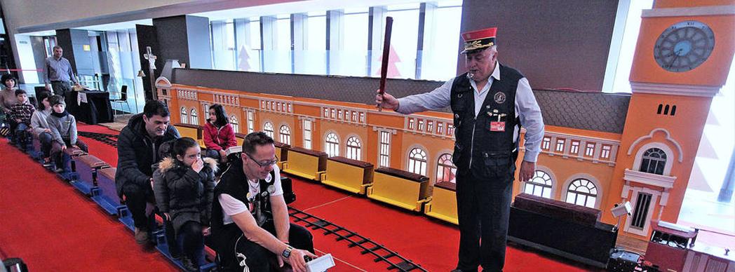 Exposición navideña de trenes: "¡Súbete al tren!"