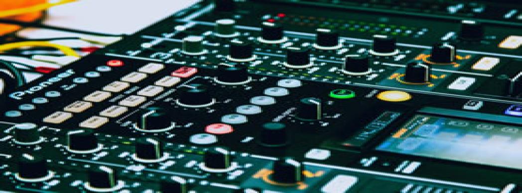 Taller de DJ con Asociación Ática