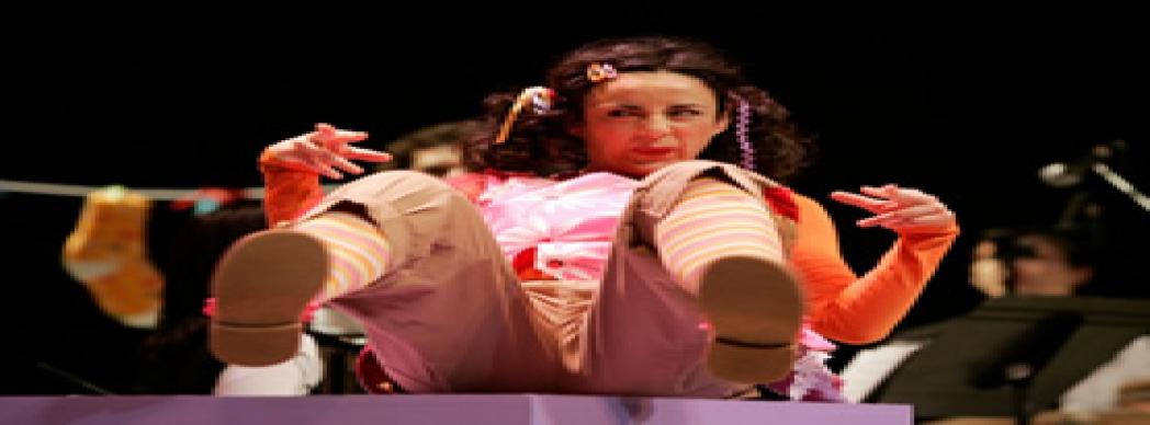 Teatro infantil: "Cuentos de un ciempiés (unos van de canto, otros del revés)"