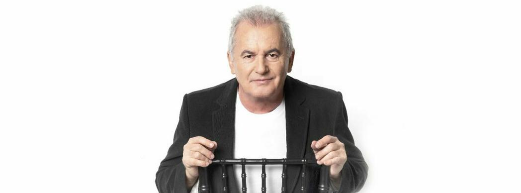 Víctor Manuel con su gira "Casi nada está en su sitio"