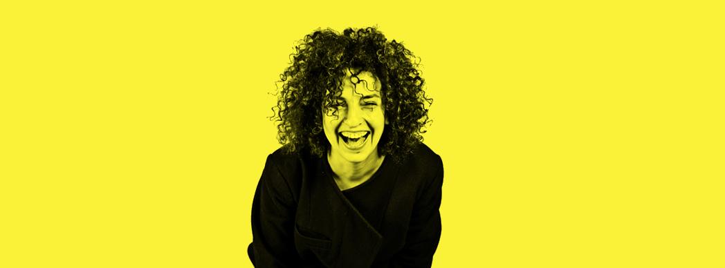 Virginia Riezu presenta: "Para ser mujer eres bastante graciosa"