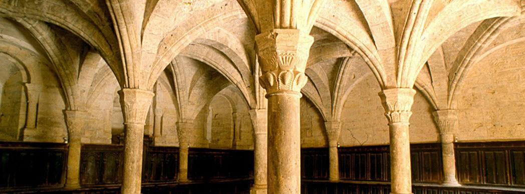 Visitas a claustro y dependencias anejas del Monasterio de Fitero