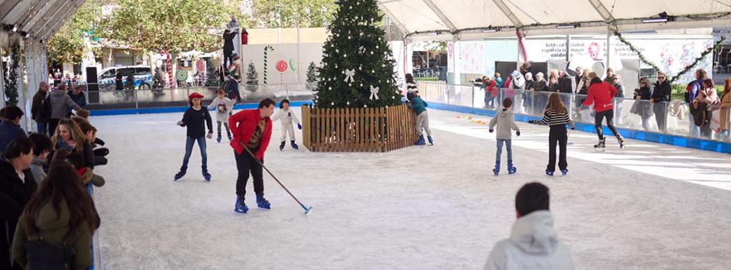 Pista de patinaje sobre hielo en Pamplona - Navidad 2023