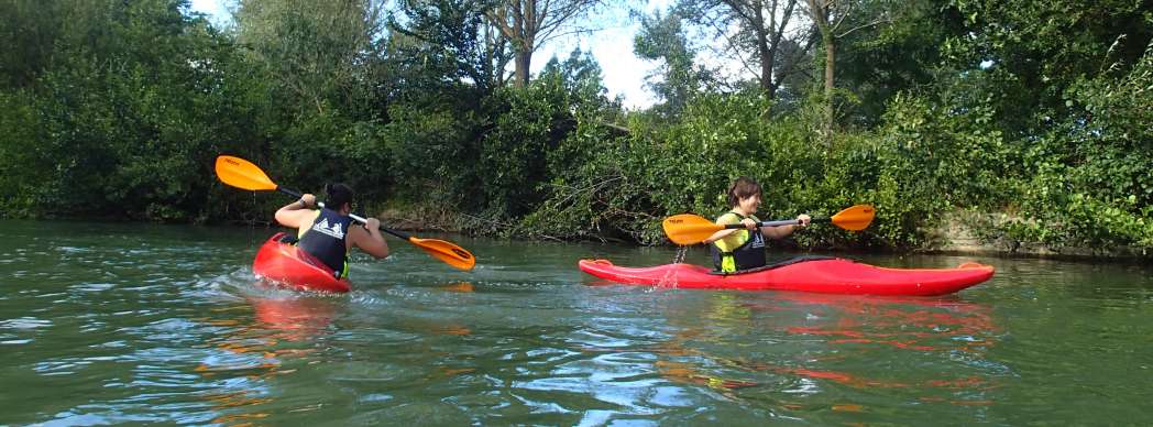 Curso de iniciación al kayak para personas adultas